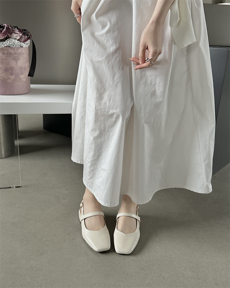 French Low Heel Mary Jane Shoes for Women 2024 New Spring Red Elegant Square Toe Buckle Strap - Image 4