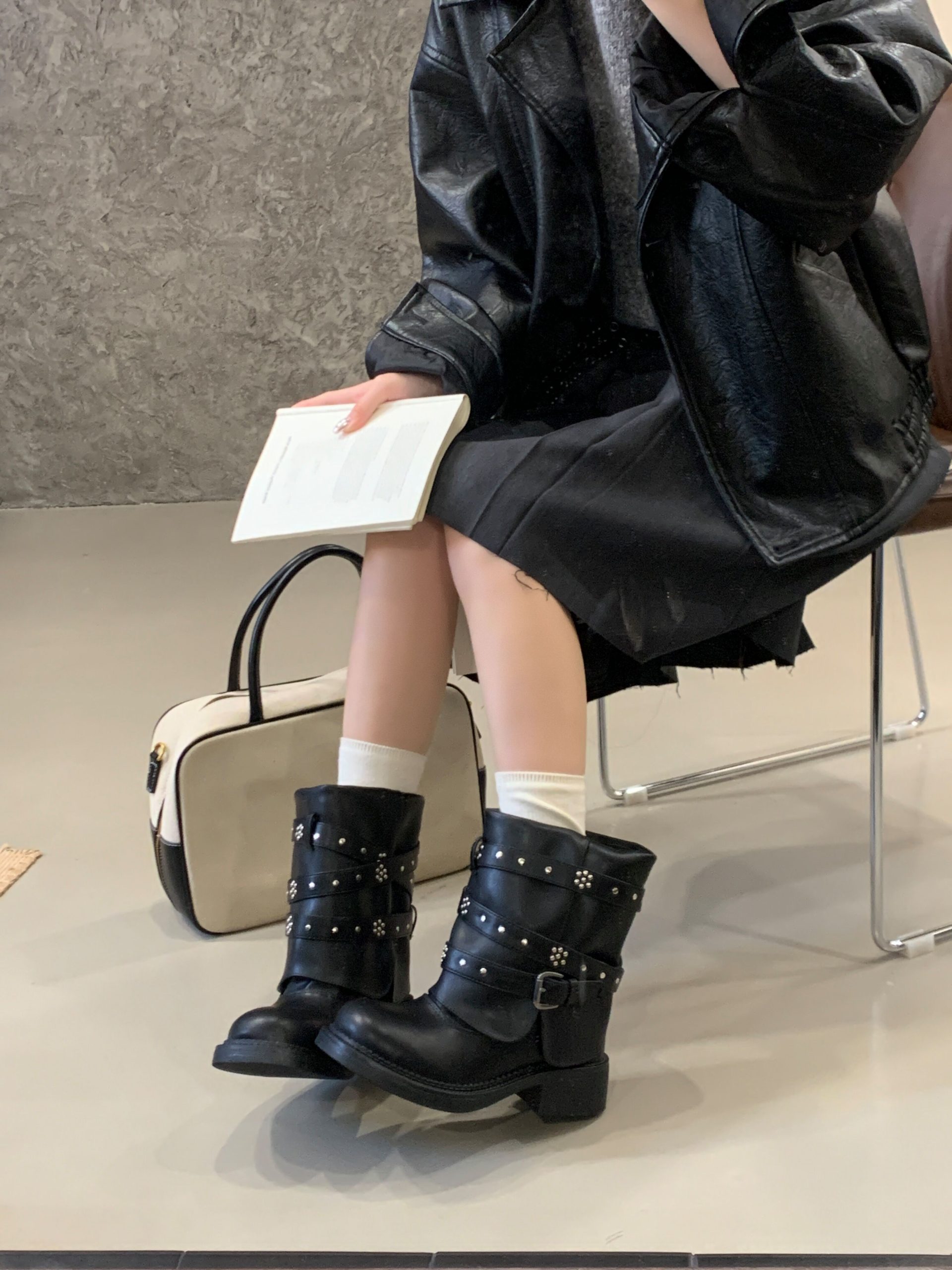 2025 New Genuine Leather Thick Sole Retro Short Boots Fashion Stud Mid-Calf Martin Boots British Style Belt Short Boots - Image 2
